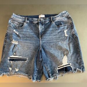 Lane Bryant Mid-Rise Boyfriend Bermuda Shorts